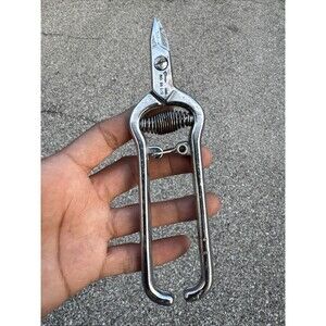 86 1/2 - CLAUSS - CLAUSS # 86 1/2, 6.5" Wire Cutter